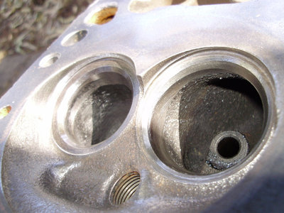 318 head valve seats.jpg